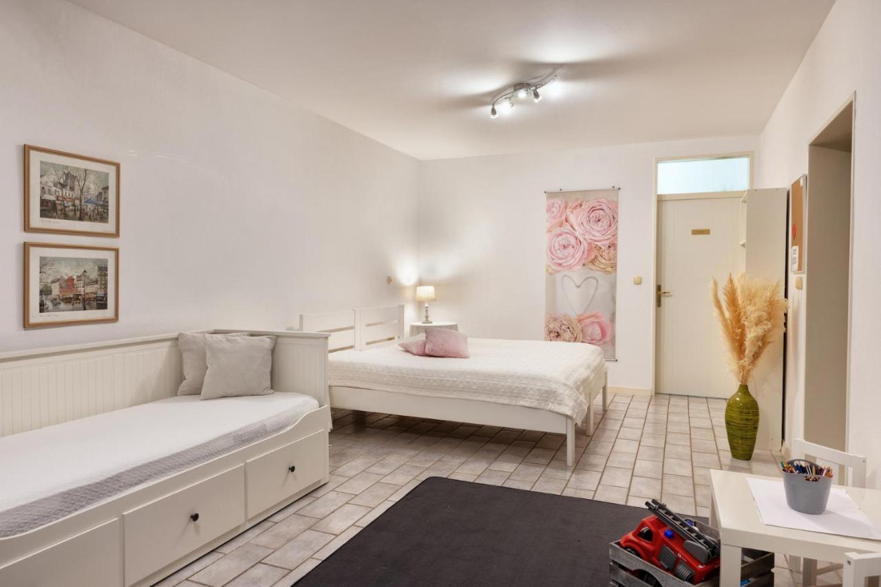 Apartments Ladka Бегунье-на-Гореньскем Экстерьер фото