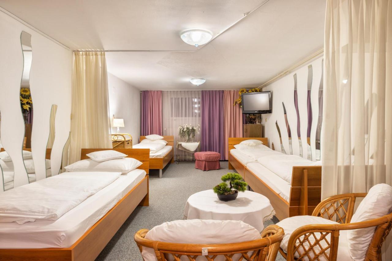 Apartments Ladka Бегунье-на-Гореньскем Экстерьер фото